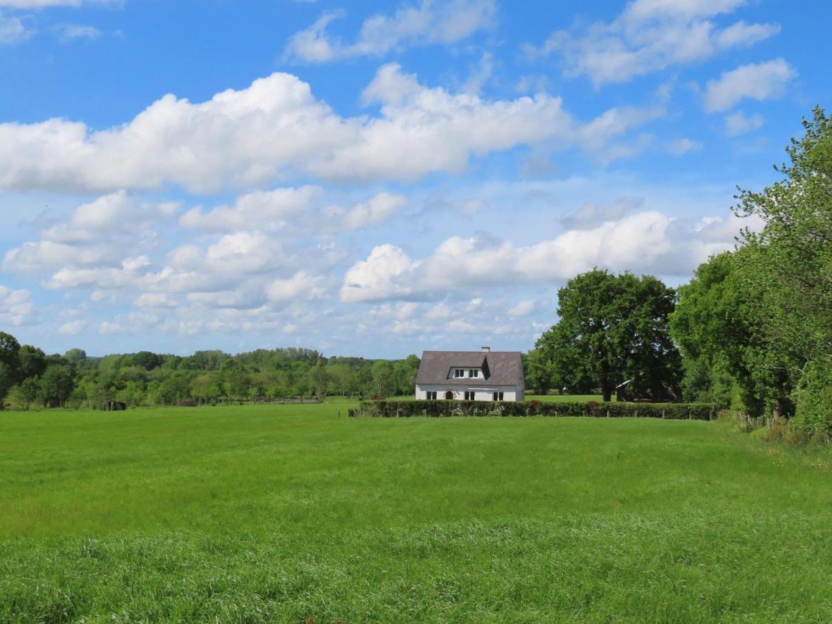 La Maison Aux Pignons Verts La Chapelle-Saint-Aubert 외부 사진